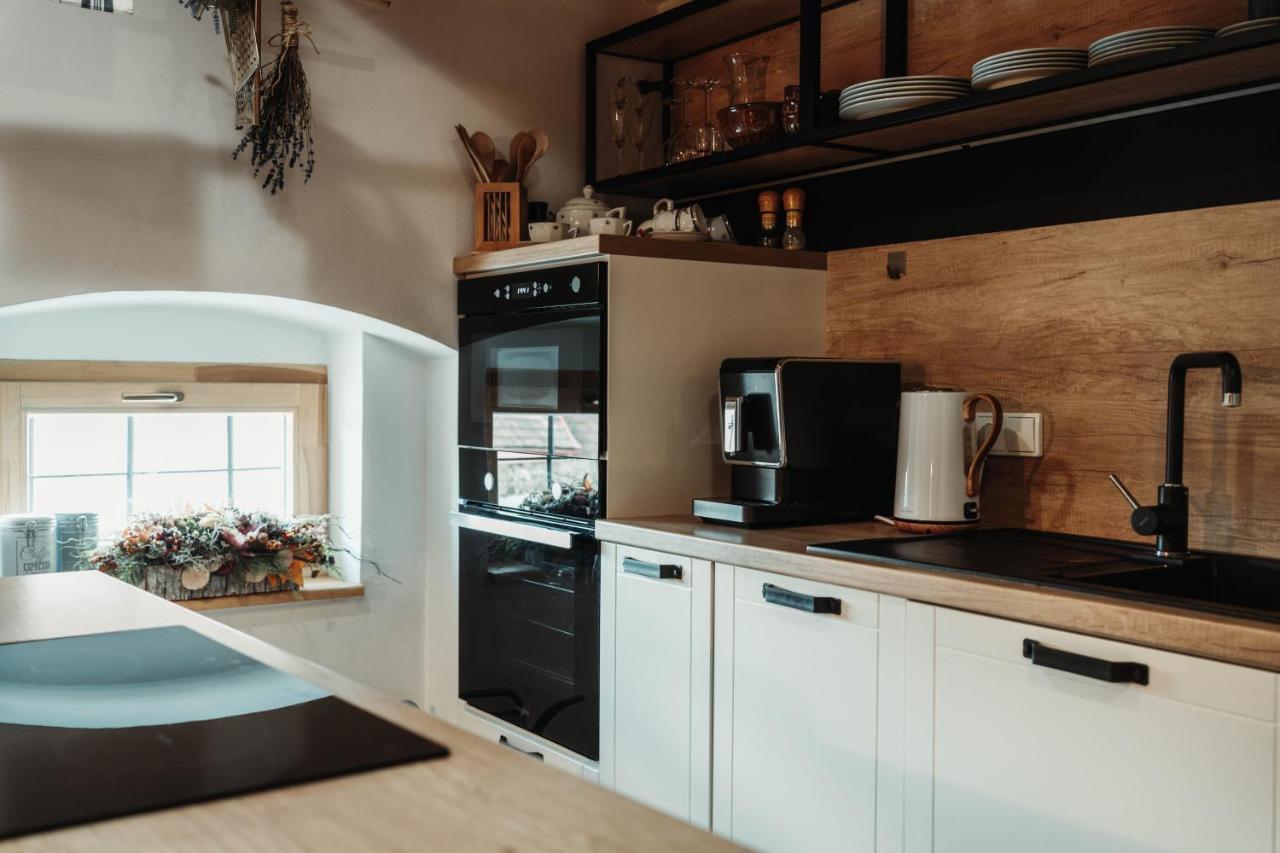 Cakyho Kuria - Mezonetovy Apartman S Krbom A Saunami Smizany Luaran gambar