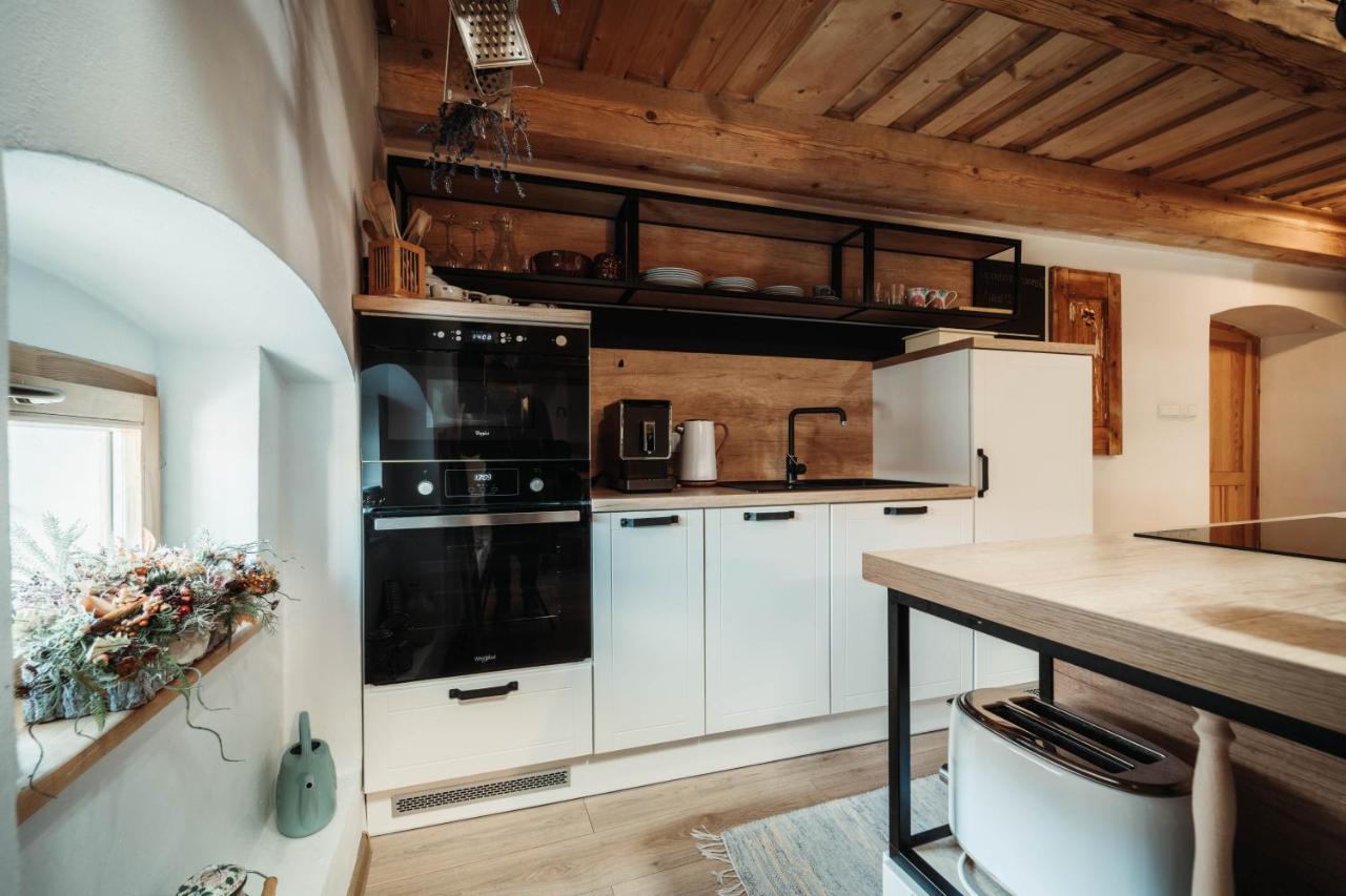 Cakyho Kuria - Mezonetovy Apartman S Krbom A Saunami Smizany Luaran gambar