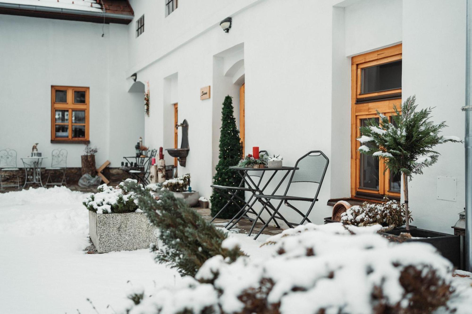 Cakyho Kuria - Mezonetovy Apartman S Krbom A Saunami Smizany Luaran gambar